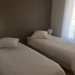La Maison Des Brandes - Grande Avec Piscine Privee Villa