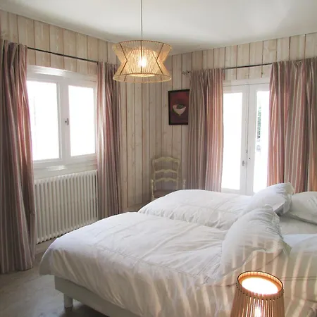 Villa La Maison Des Brandes - Grande Avec Piscine Privee *