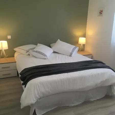 La Maison Des Brandes * Eynesse