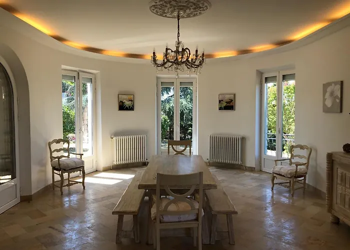 La Maison Des Brandes * Eynesse